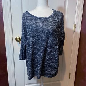 Umgee Oversized Black and White Sweater w/ Front Pocket